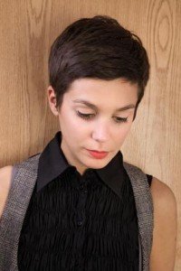 smooth_pixie_cut